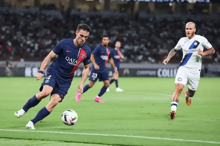 周日027法甲爆冷预警！斯特拉斯VS巴黎圣曼，比分+进球数精准拆解